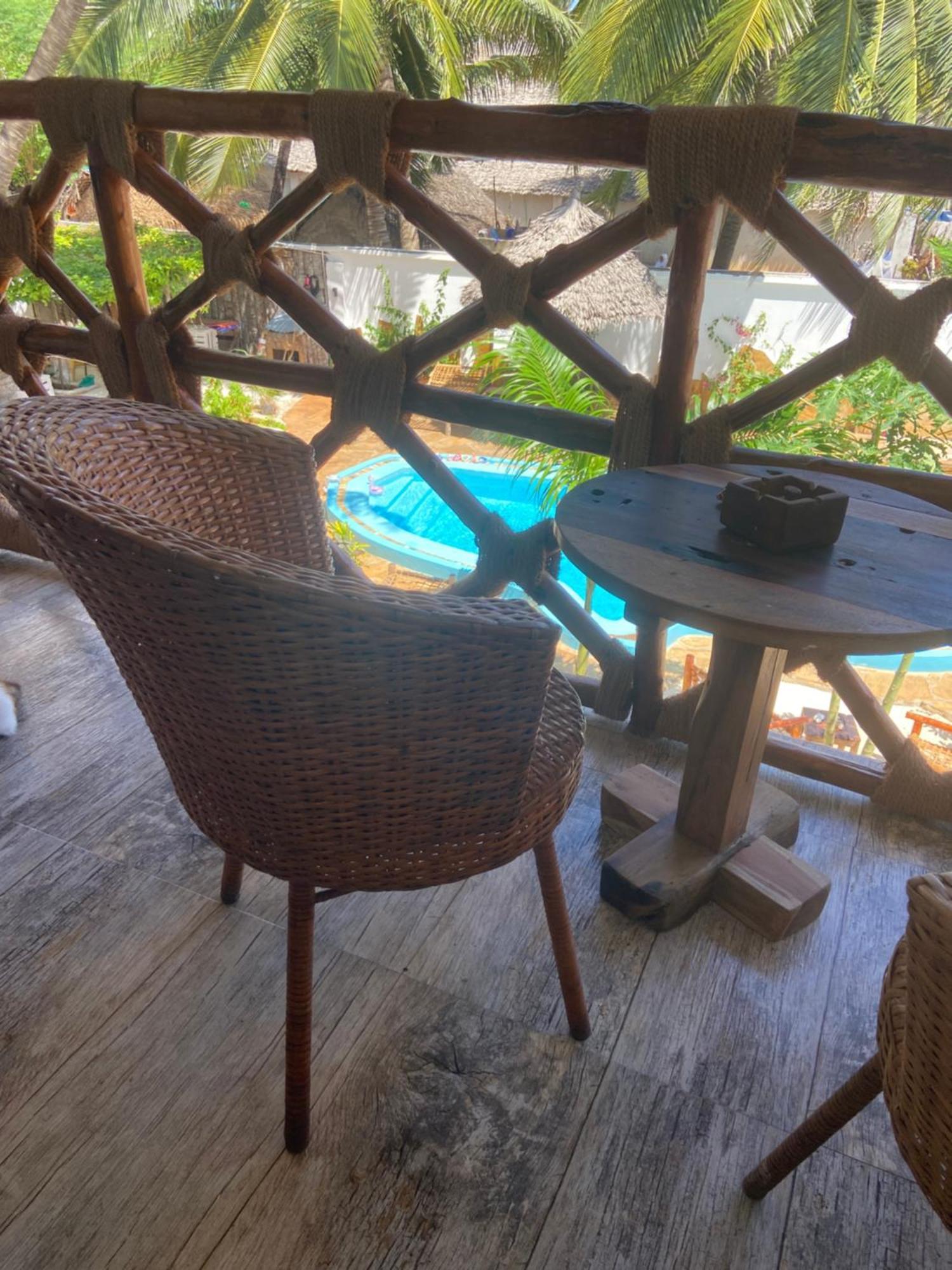Waka Waka Bed & Breakfast ปวานี มาชังกานี ภายนอก รูปภาพ