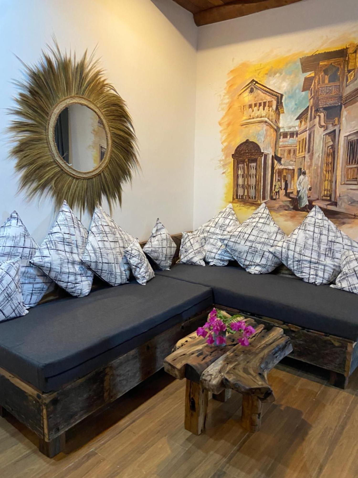 Waka Waka Bed & Breakfast ปวานี มาชังกานี ภายนอก รูปภาพ